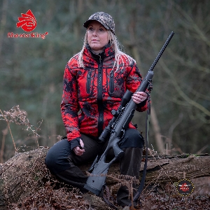 AKAH Kadınlar için avcılık ve outdoor giyim von AKAH SHOOTERKING Damen Softshell Jacke wendbar Forest Mist rot 81186003
